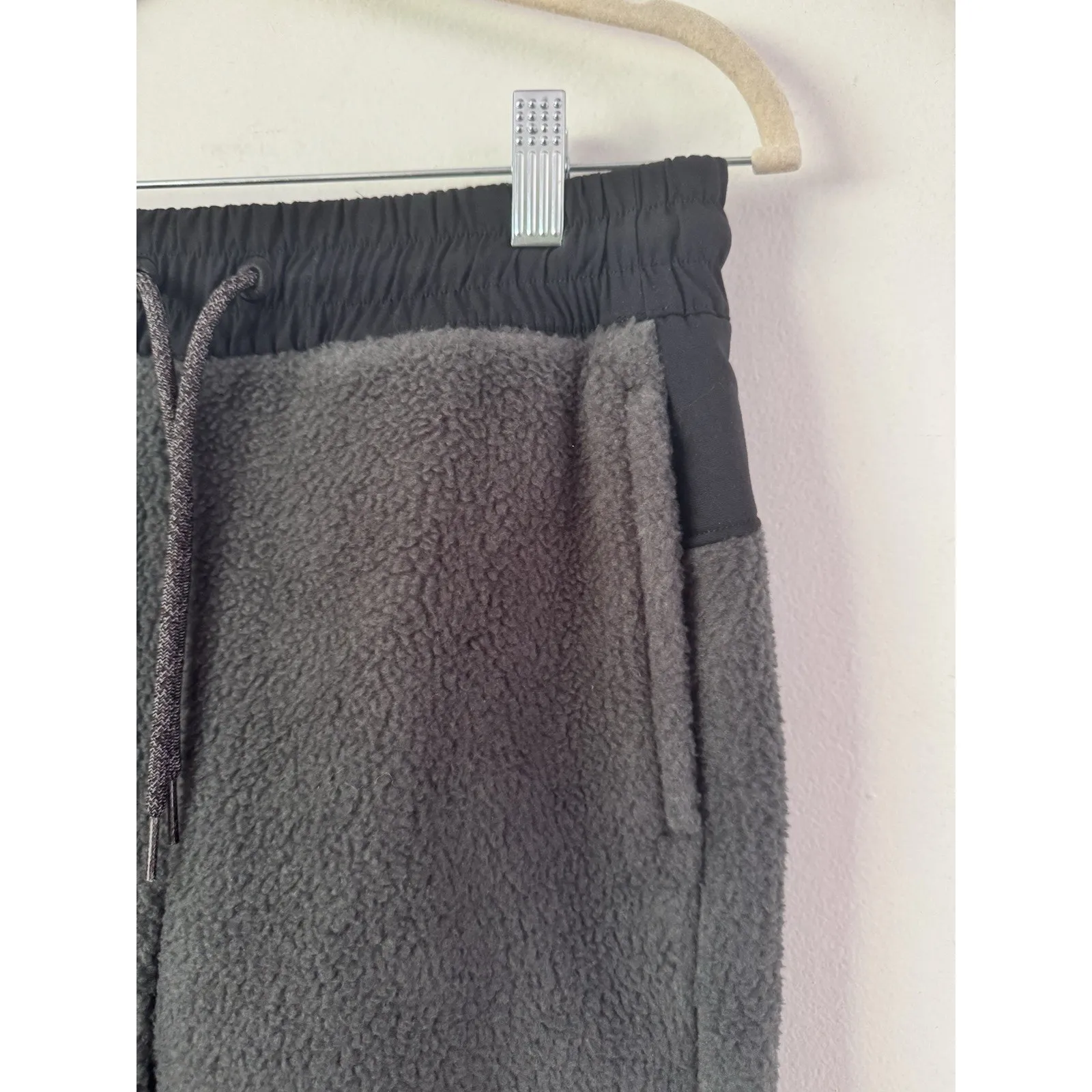NWT Allbirds Fluff Fleece Pants Black Sherpa Merino Wool Blend Women’s Small - Image 4
