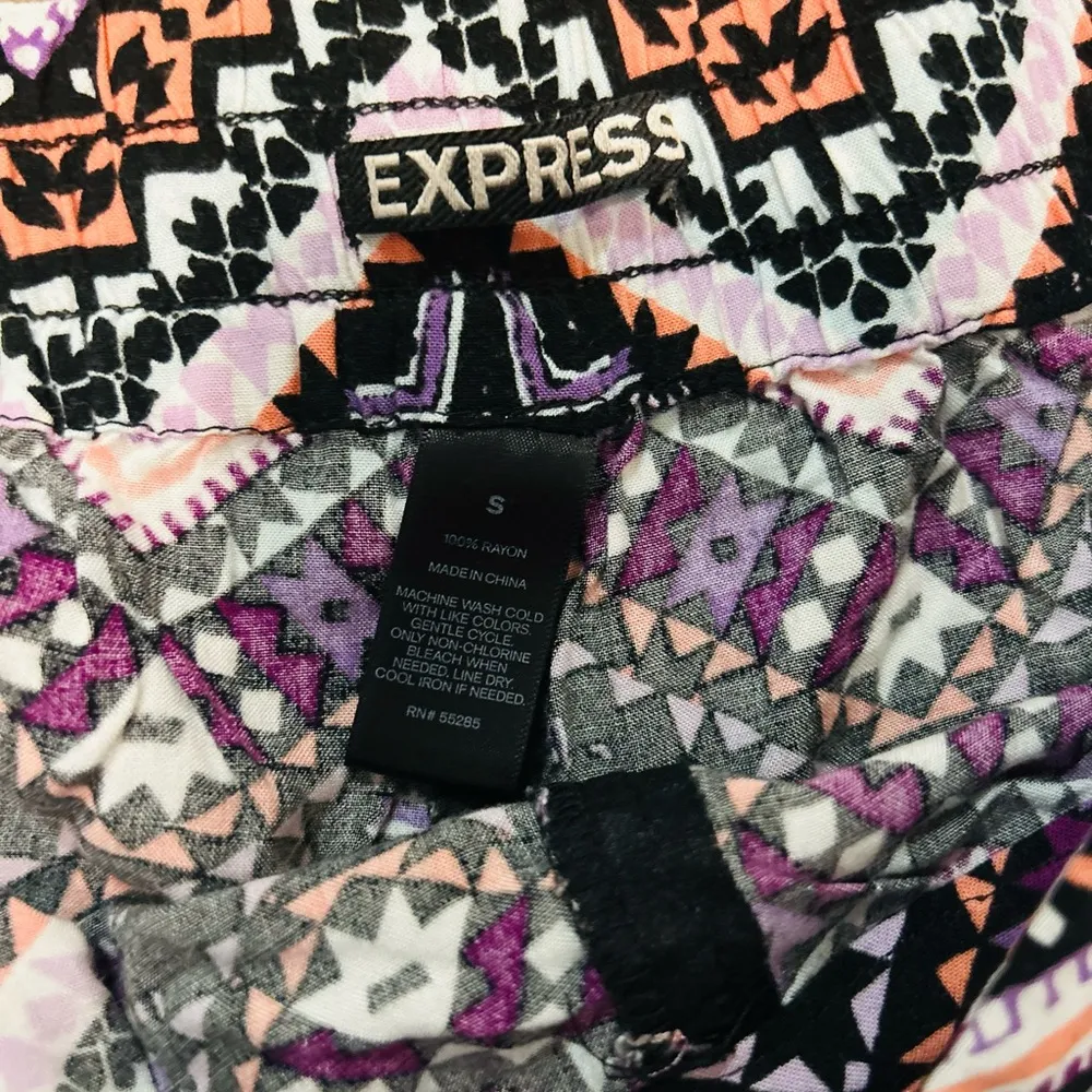 Express High Waist Patterned Shorts - Purple, Pink, Black - Image 4