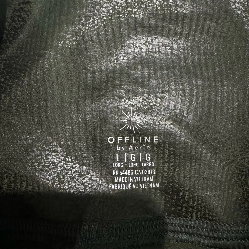 NWOT Offline by Aerie Hugger High Waisted Leggings Olive Crackle Size Large Long - Image 6