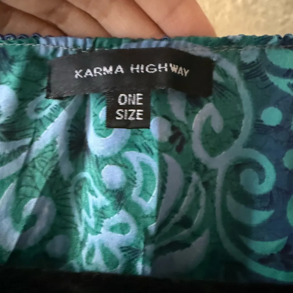 Karma Highway Floral Teal & Blue Women's Top - Image 3