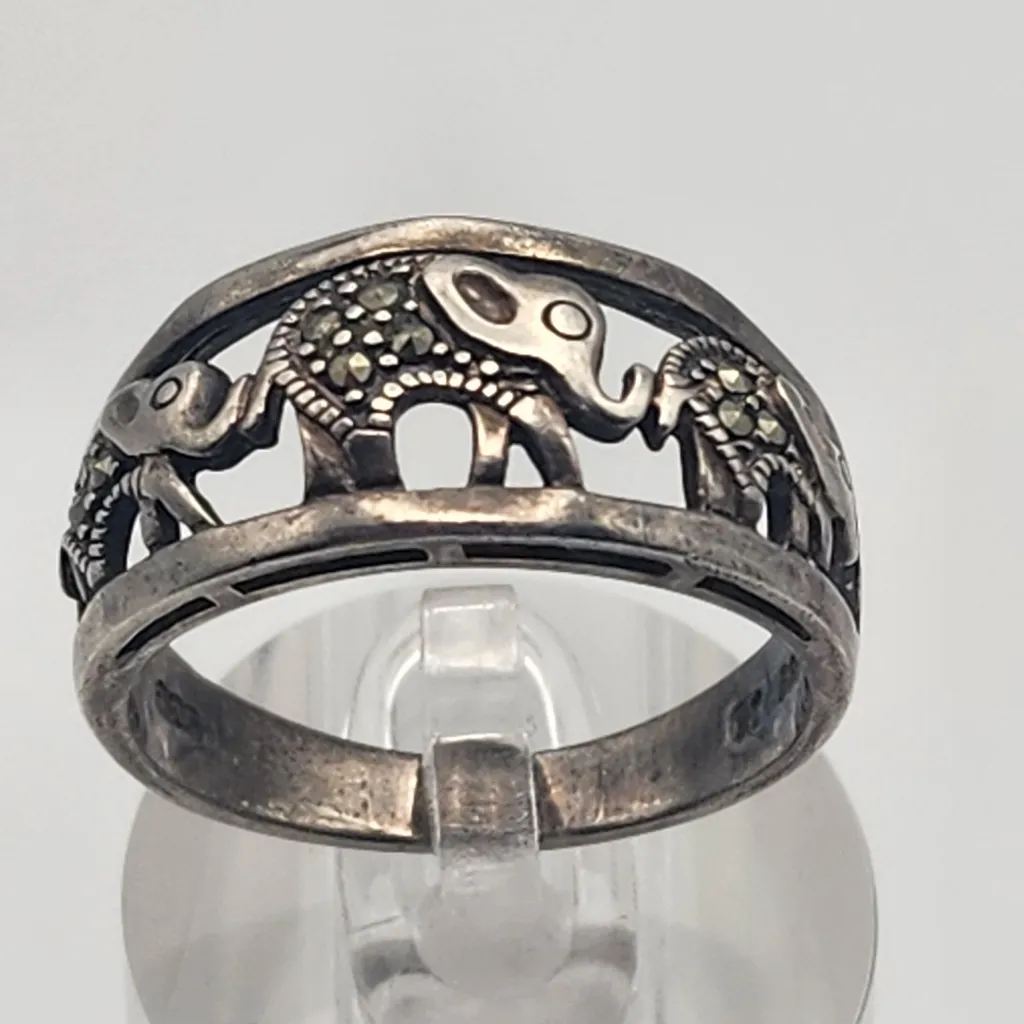 Nevada Silver Mine Sterling Silver & Marcasite Elephant Ring (11) - Image 2