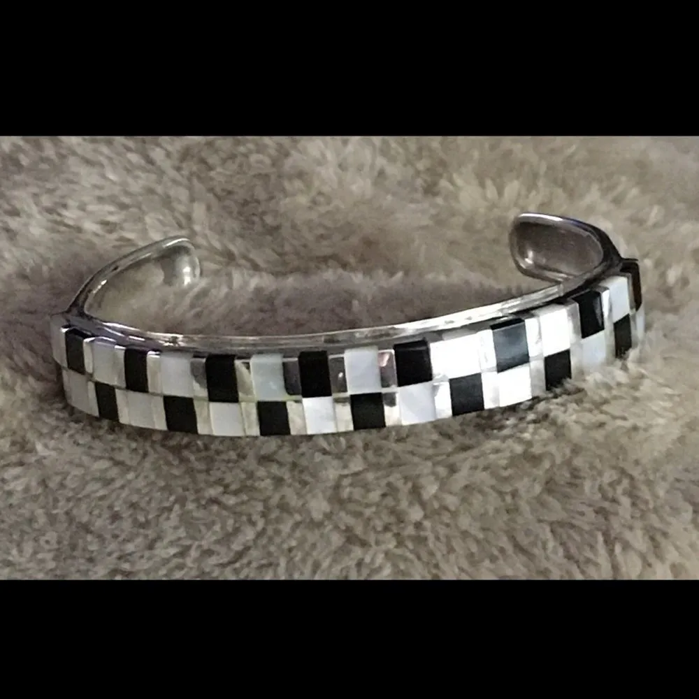 Vintage Onyx Mother of Pearl Sterling Silver Checkerboard Cuff Bracelet - Image 6