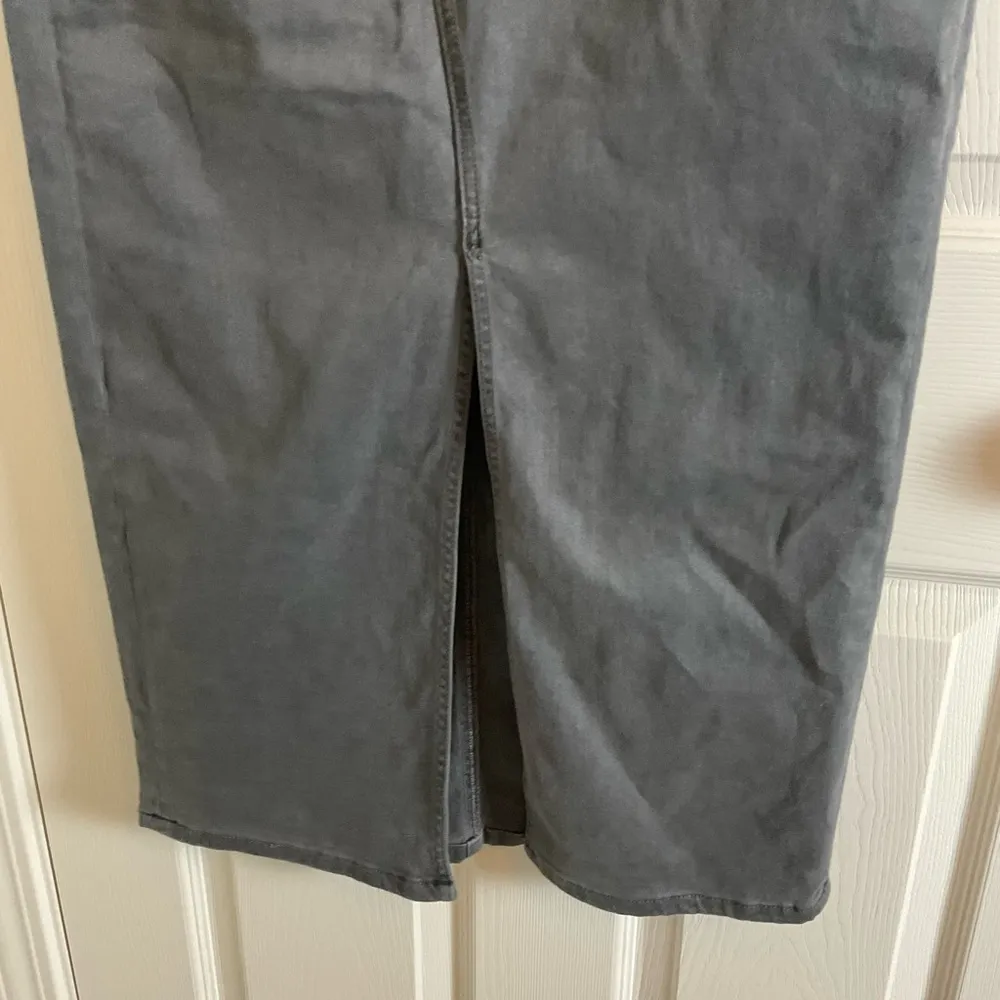 KUT FROM THE KLOTH Midi Denim Skirt size 8 - Image 4
