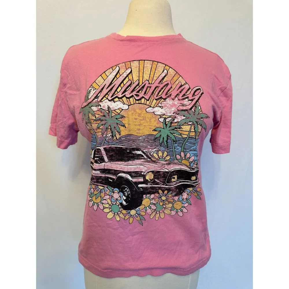 Ford Mustang Officially Licensed Pink T Shirt Size XS - Image 2
