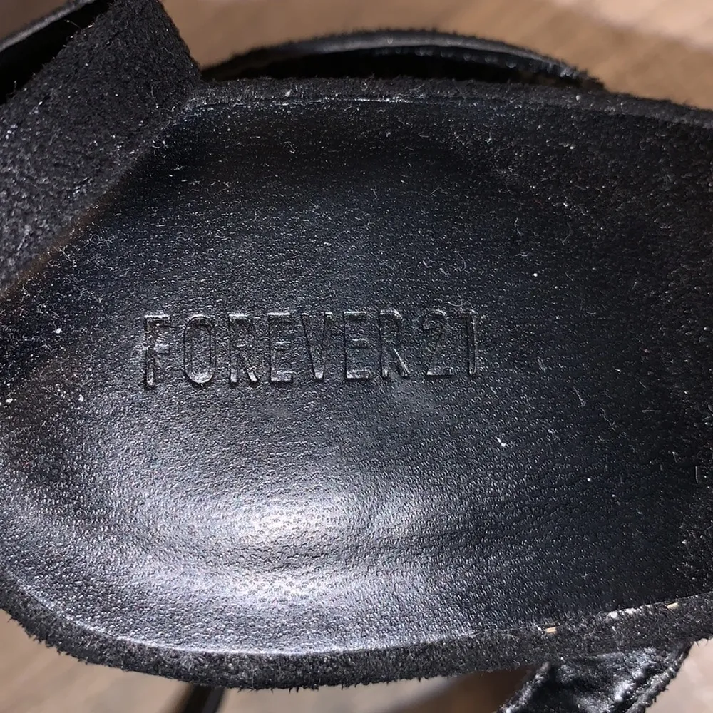 Forever 21 black suede feel ankle wrap block platform heels - Image 8