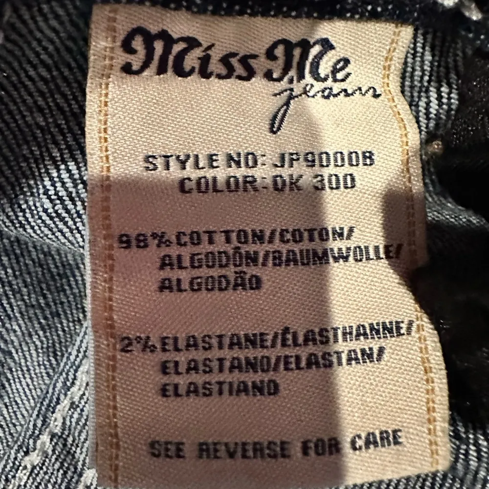 Miss Me Signature Boot Cut Crop Bling Jeans Dark Wash Size 27 - Image 11