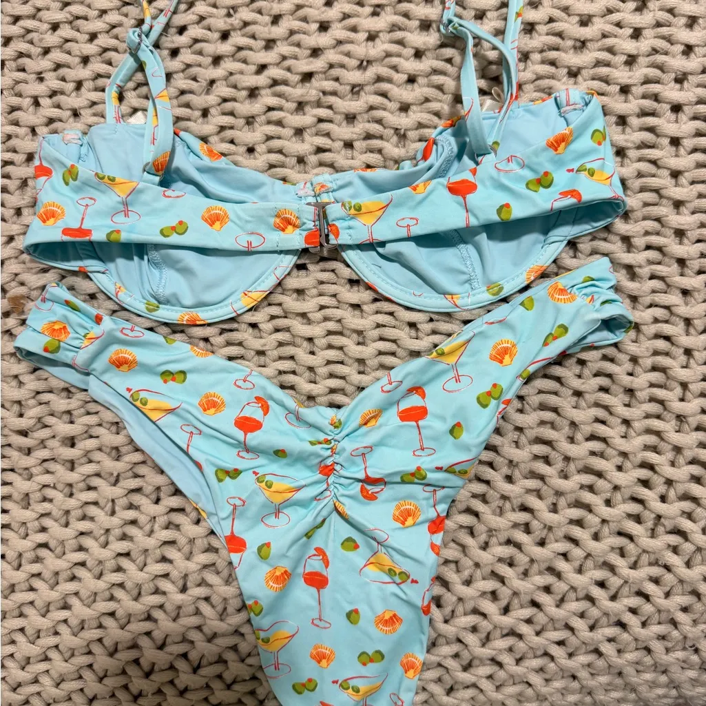 Dippin’ Daisy’s Blue Bikini Set - Image 4