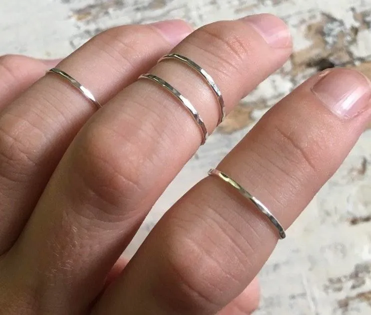 Handmade set of sterling silver midi rings - Image 3