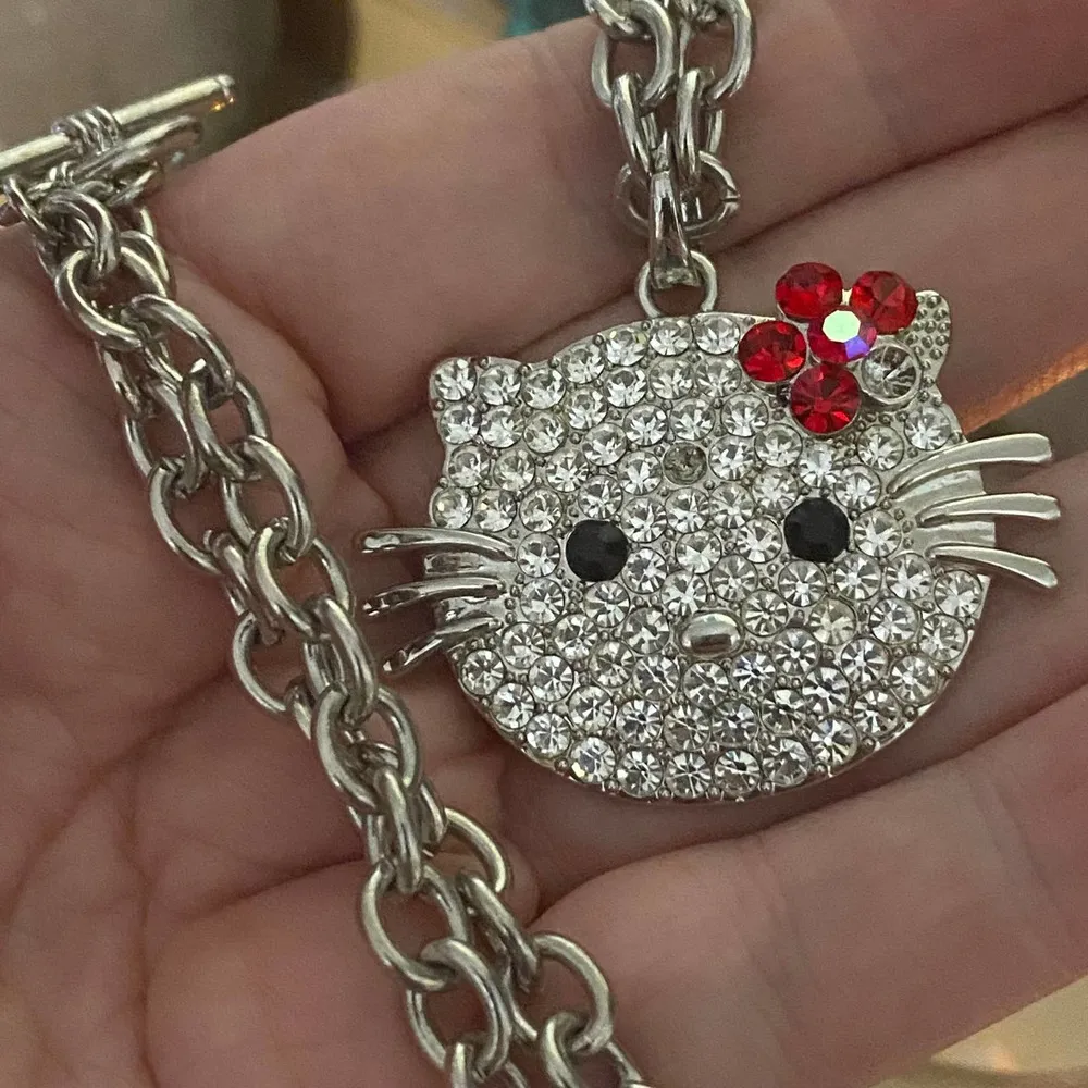 Hello Kitty Vintage  Crystal Toggle Necklace - Image 4