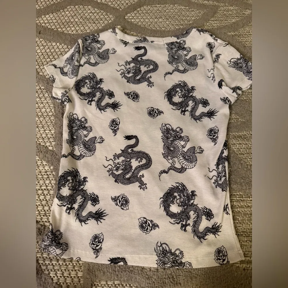 Faded Rose Women's Crew Neck Crop Top Size Small - Image 2