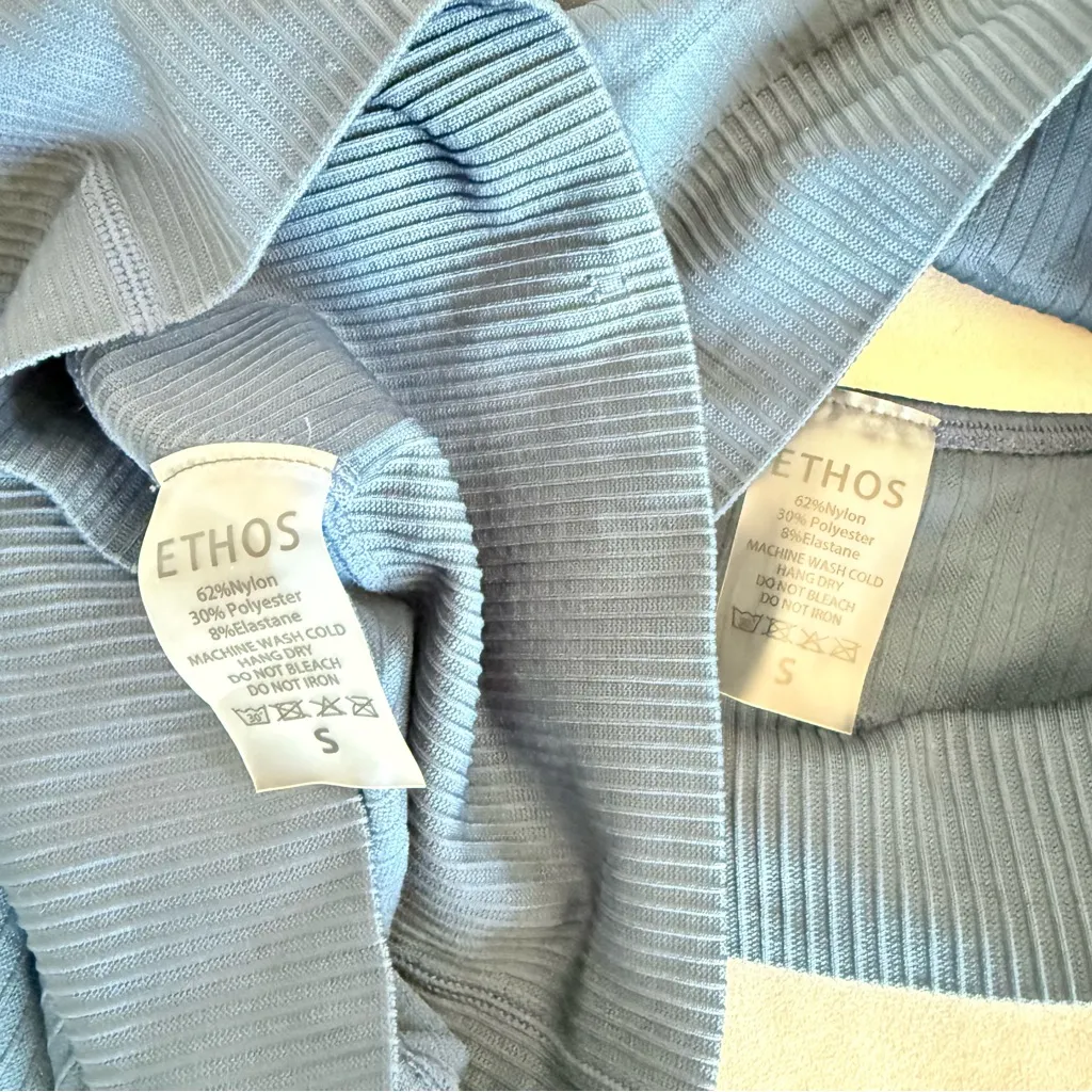 Ethos  Ribbed Workout Bra and Shorts Set Small - Image 3