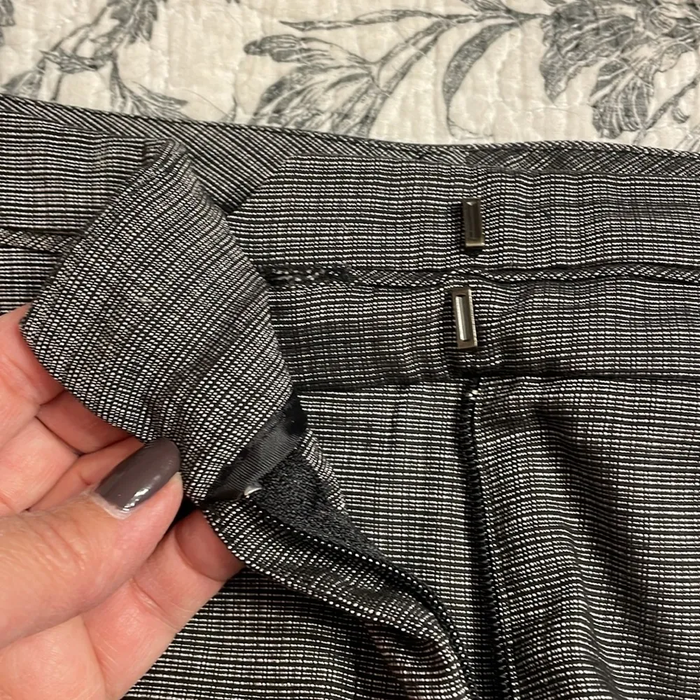 New York & Co Stretch Grey Shimmery Trousers Size 12 - Image 4