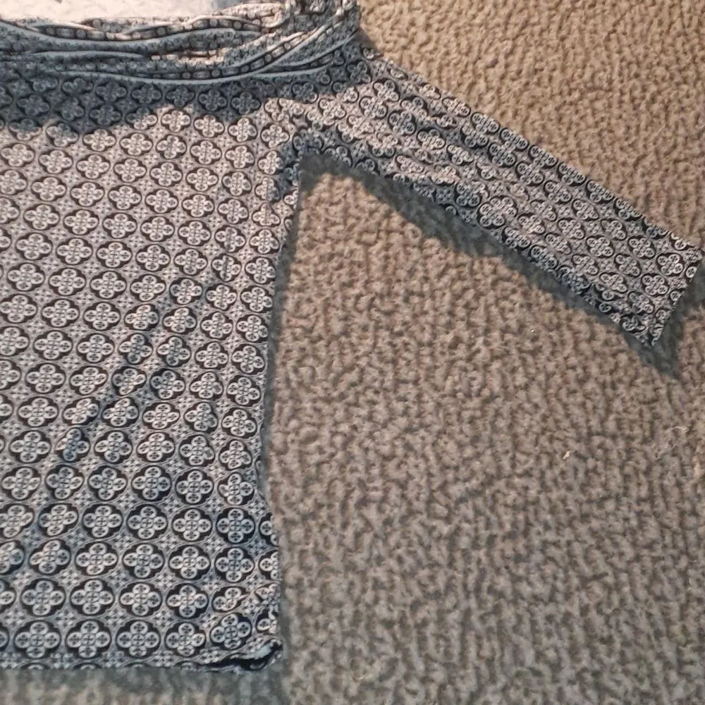 Max Studio Top SIZE M - Image 3