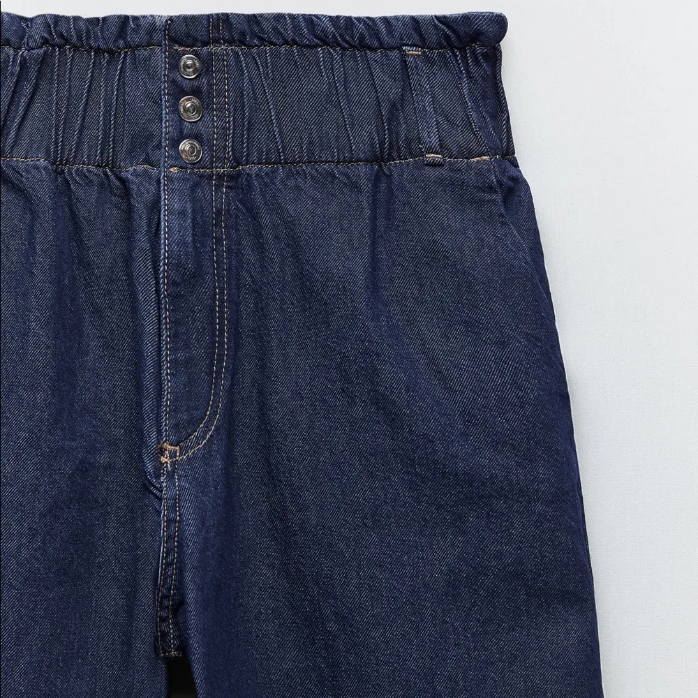 Zara High Waisted Baggy Jeans with Darts and Elastic Waist - Image 6