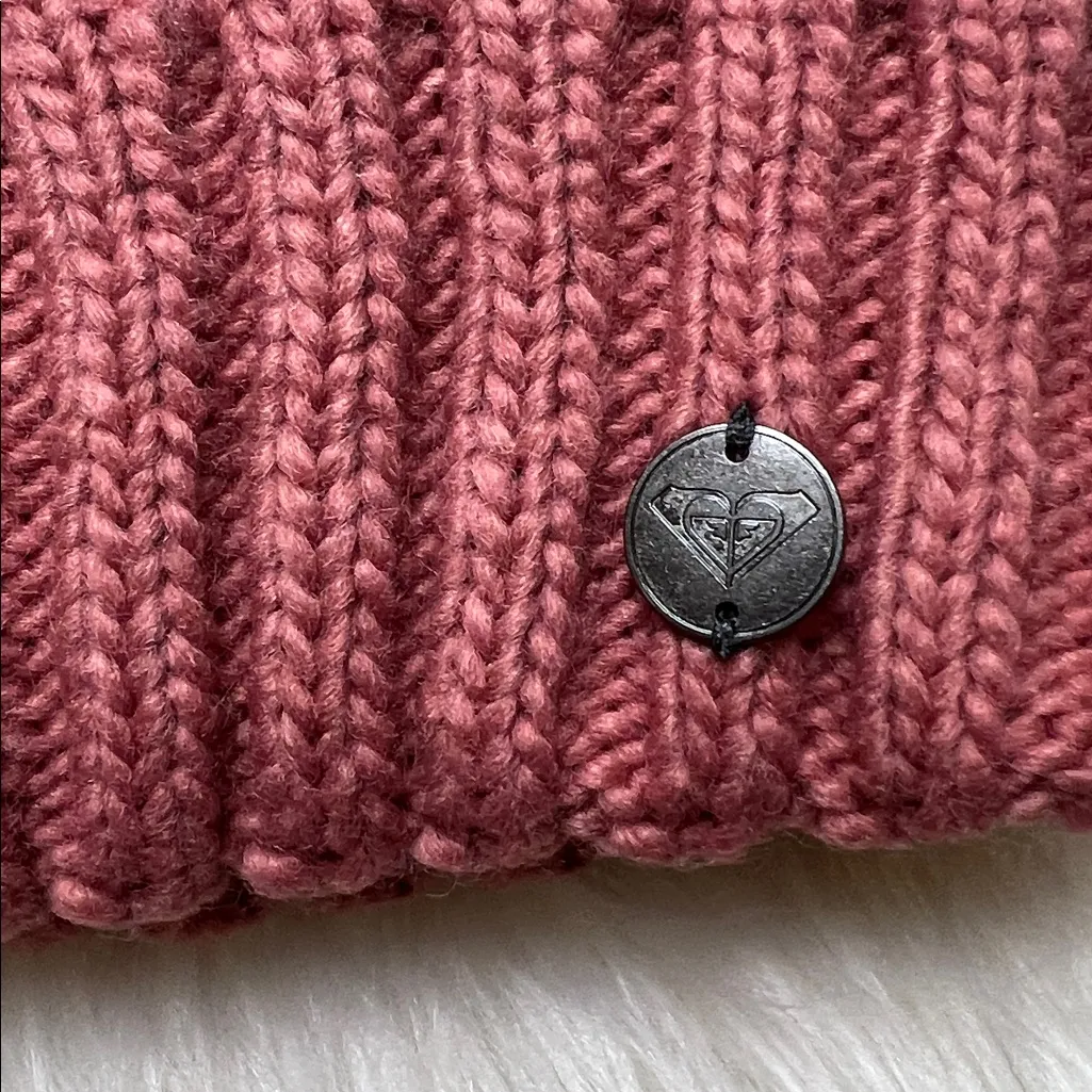 Roxy Dusty Rose Blizzard Beanie. New With Tags. - Image 3