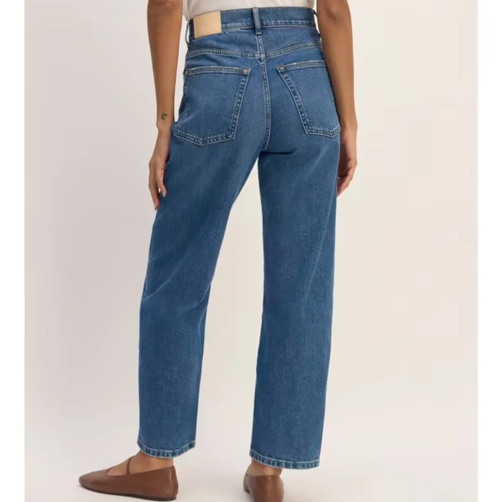 NEW Everlane The Way High Raw Hem Straight Jean in Mid Indigo - Image 14