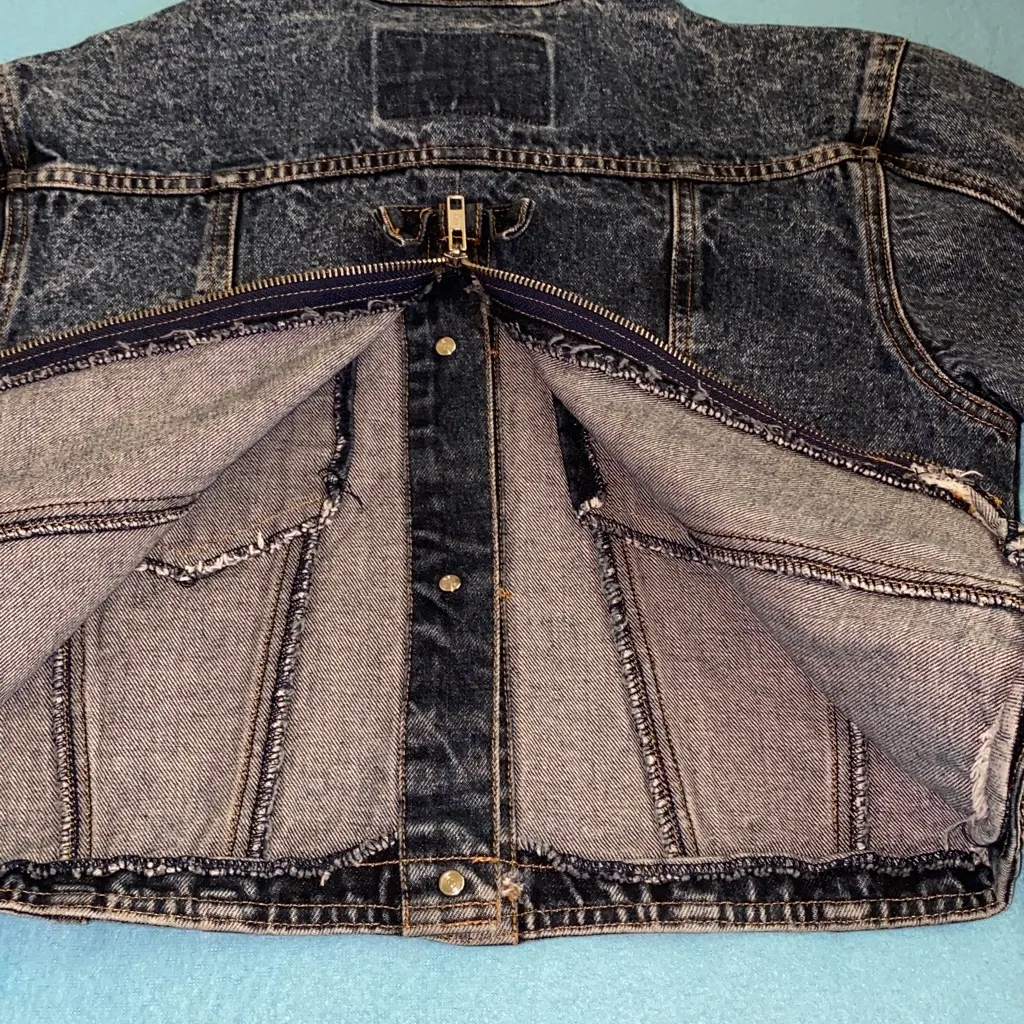 JORDACHE denim button front jacket bows and zippers medium blue vintage size M - Image 4