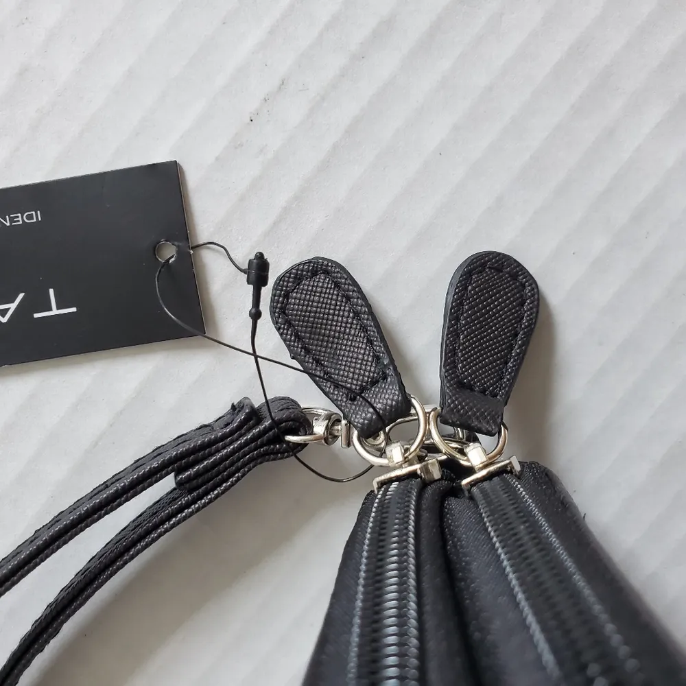 Tahari Zebra Print Black Zip Around Double Wallet - Image 7