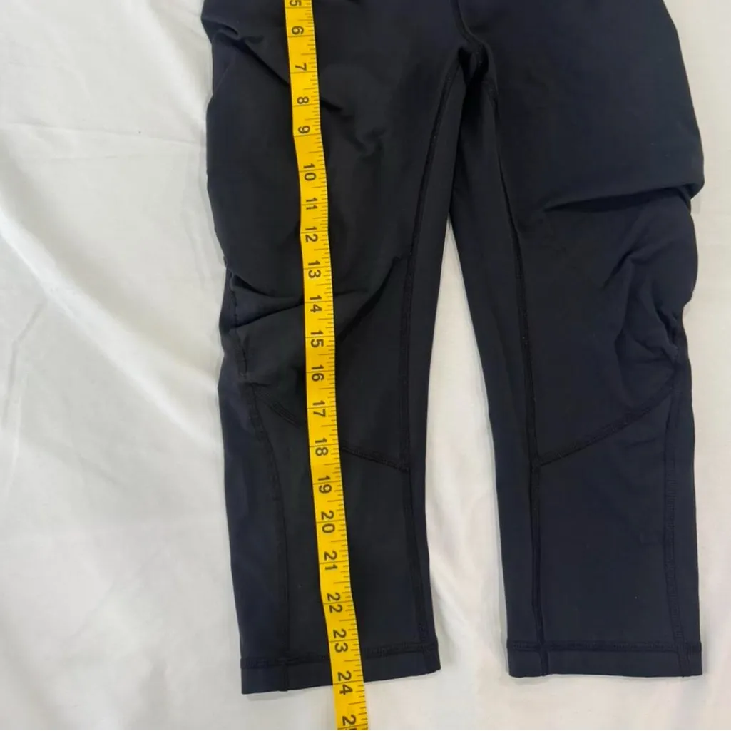 Lululemon  Womens Stretch Black Capri Ruched Leggings
Zip Pocket - Image 5