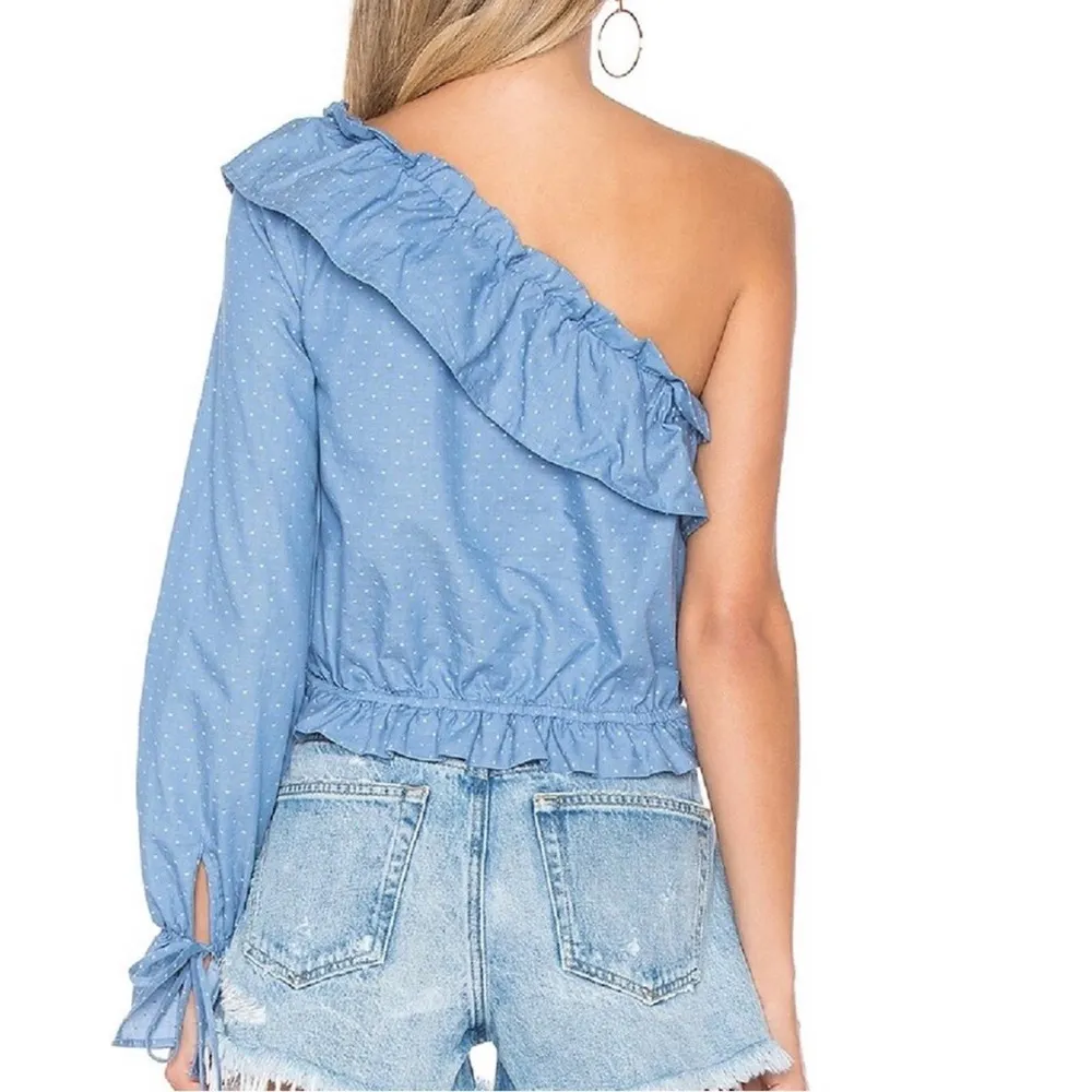 Tularosa Elinor One Shoulder Blue Chambray Textured Top SMALL - Image 2