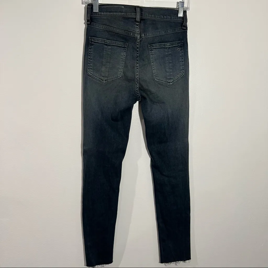 Rag & Bone High Rise Ankle Skinny‎ w/ Raw Hem Distressed In Alec Wash Size 24 - Image 7