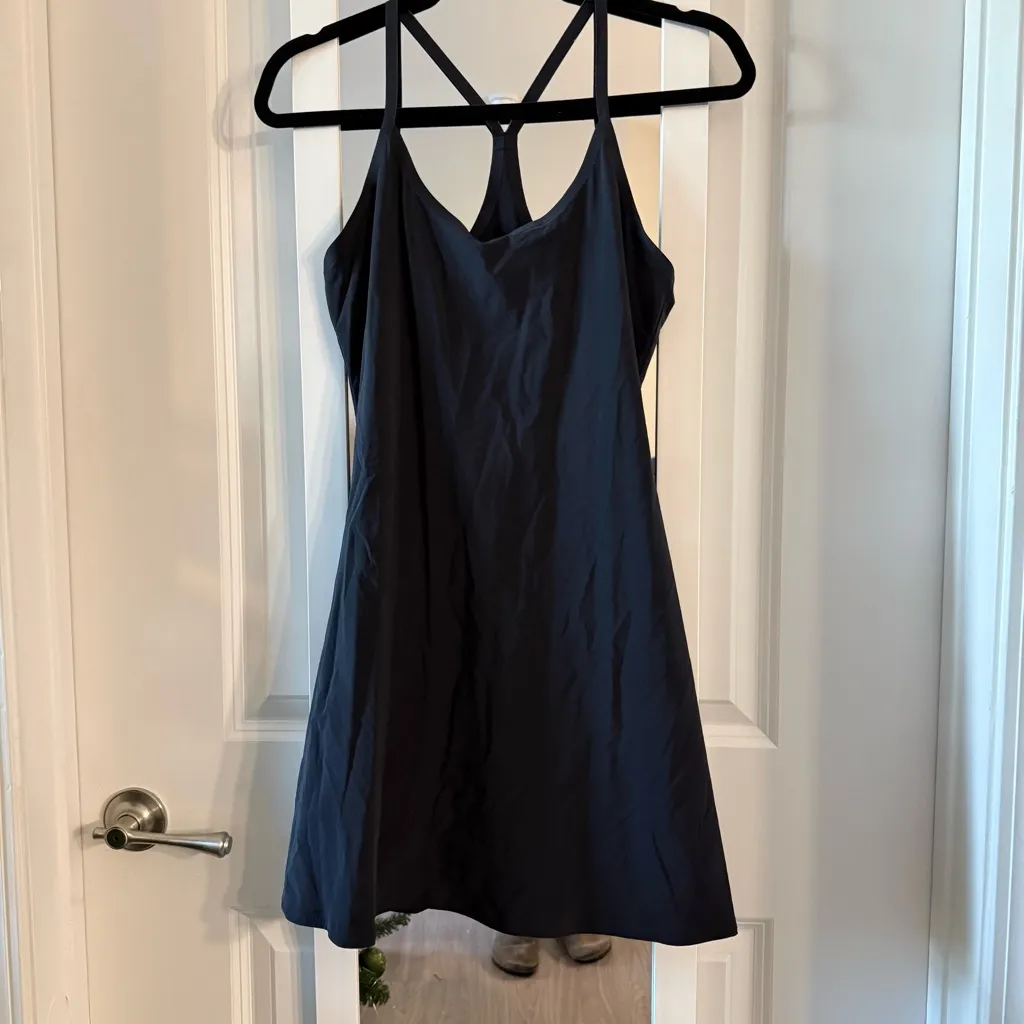 Outdoor Voices Dress – Size Small - Image 3
