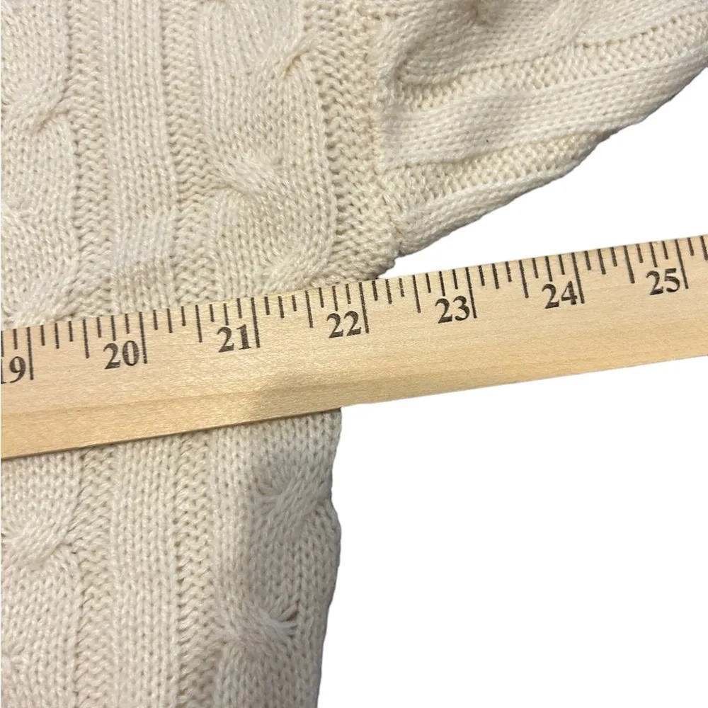 Zesica cream cable knit cropped sweater size medium - Image 6