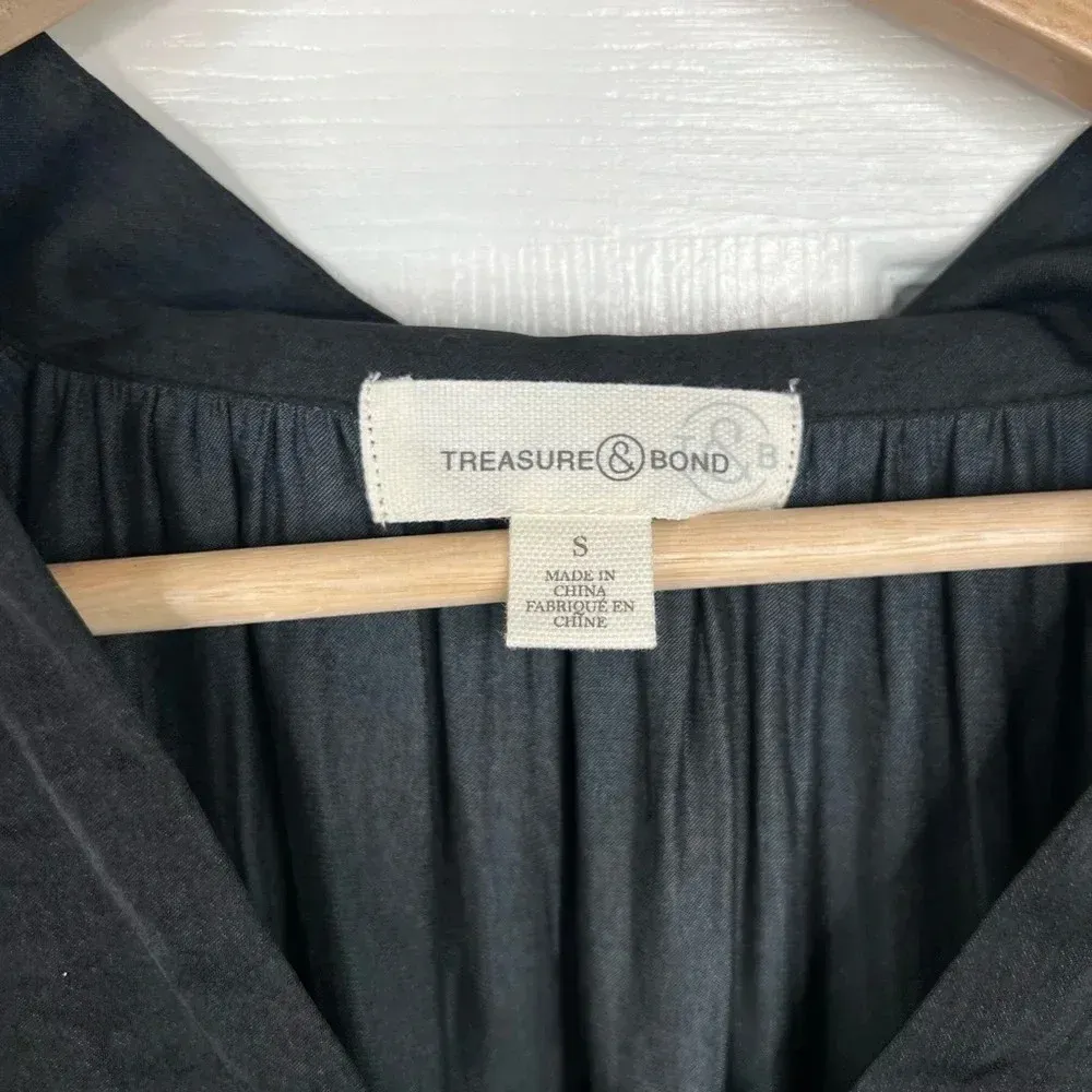 Treasure & Bond Black V-Neck Long Sleeve Blouse Button Front Size S - Image 5