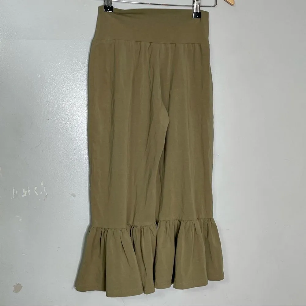 Matilda Jane Ticket Booth Big Ruffles Cropped Capri Pants Olive Green‎ Small - Image 3