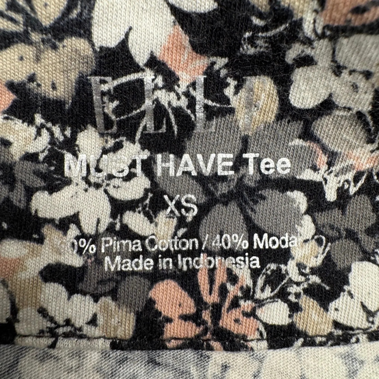 Elle MUST HAVE Tee Women's XS Floral Print Flutter Sleeve Square Neck Top‎ - Image 3