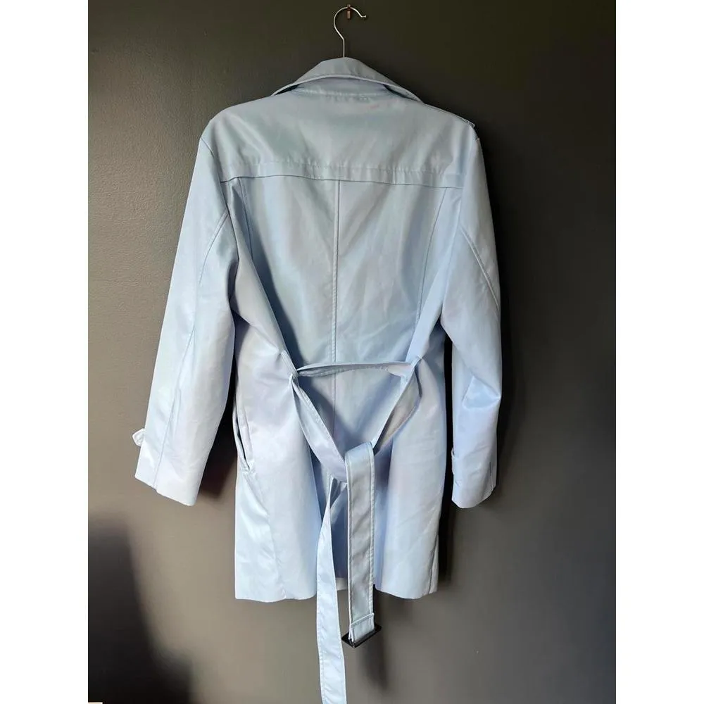 Stylish Light Blue Trench Coat - Image 3