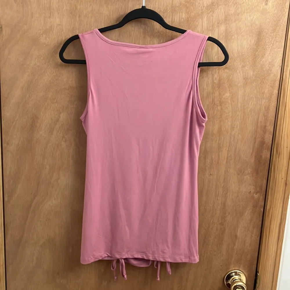 M. Fasis pink sleeveless top with Rugging in the front woman’s size small - Image 4