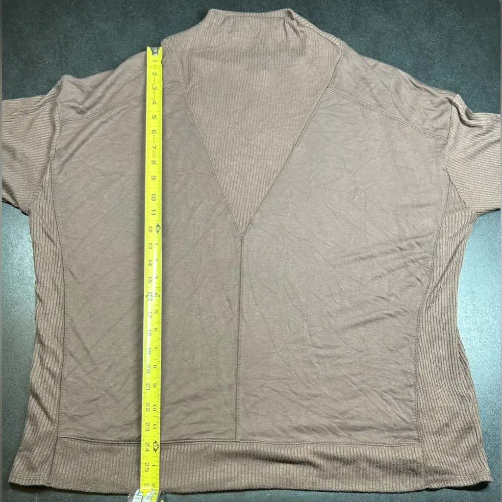 BKE by Buckle Women’s Size L Ribbed Brown High Neck Lightweight Sweater - Image 5