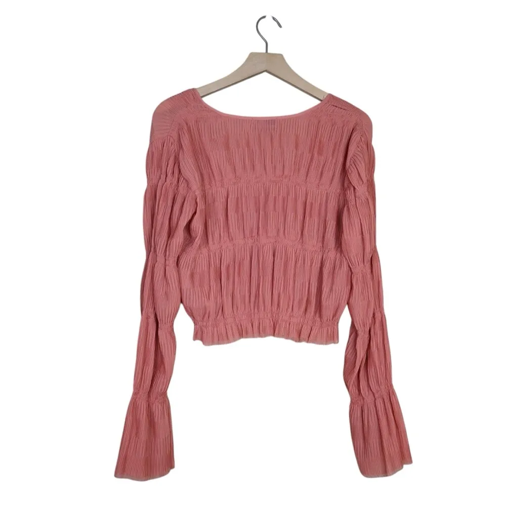 Urban Outfitters Women's S Aliyah Plisse Crop Blouse - Image 4