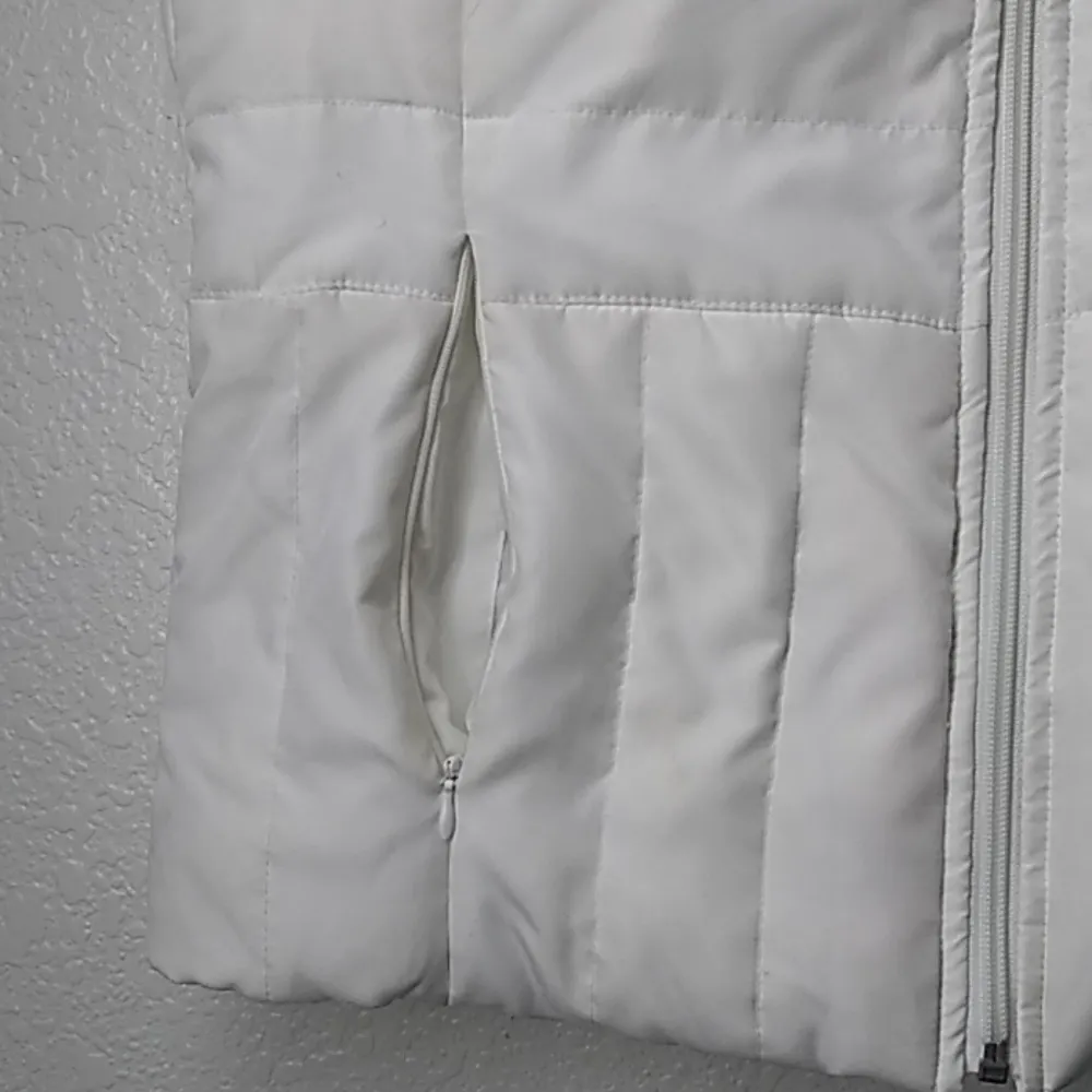 FINAL MARKDOWN Ladies' Kenneth Cole Reaction Puffer Vest small - Image 6