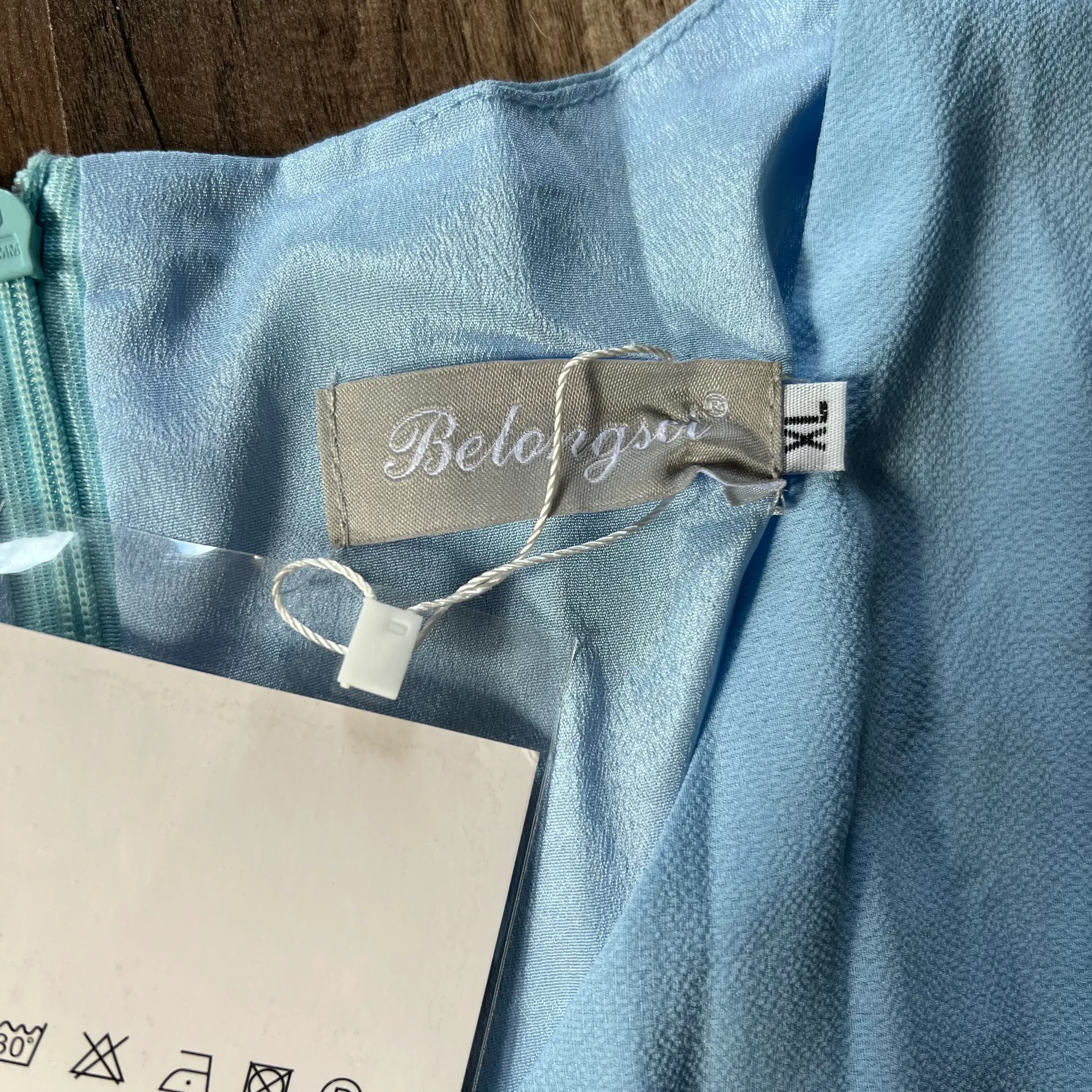 Women's Dress V-Neck Bell Sleeve Shift Dress XL - Image 5