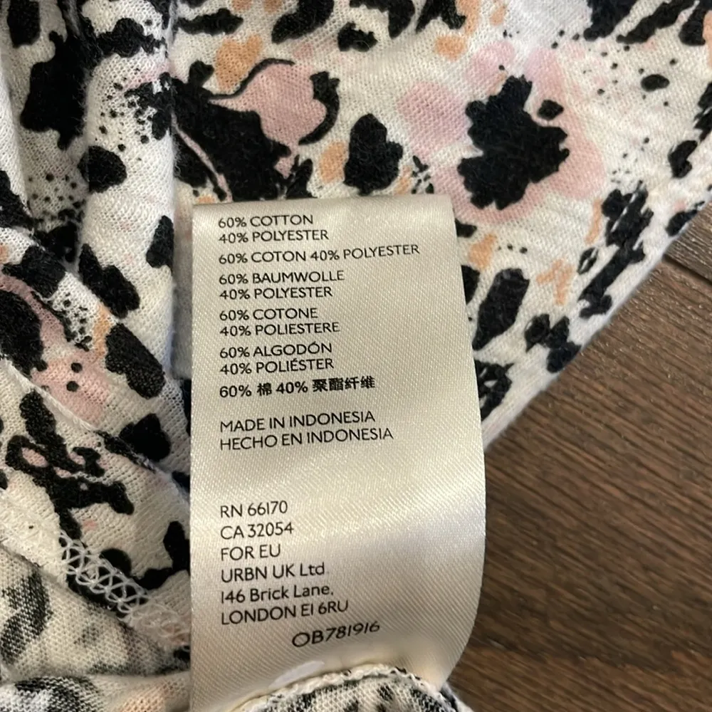 Free People Printed Clare Tee - Wild Thing - Size XS - Image 7