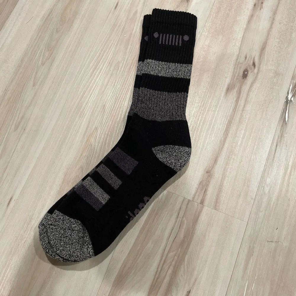 Jeep black striped socks unisex - Image 2
