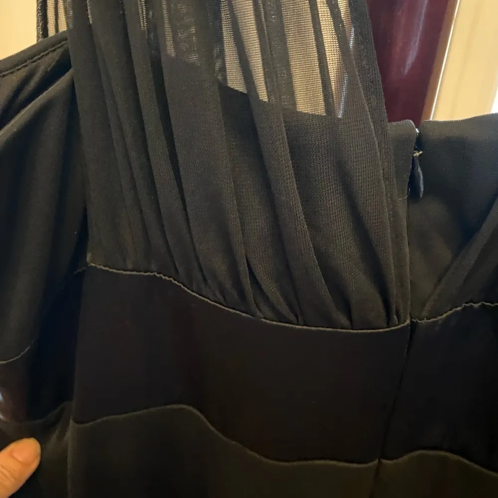 NWOT ONYX NITES BLACK EVENING GOWN Size 14 - Image 10