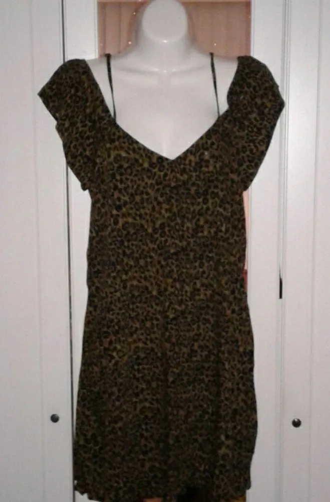 NWT Leopard Open Shoulder Dress - Image 5