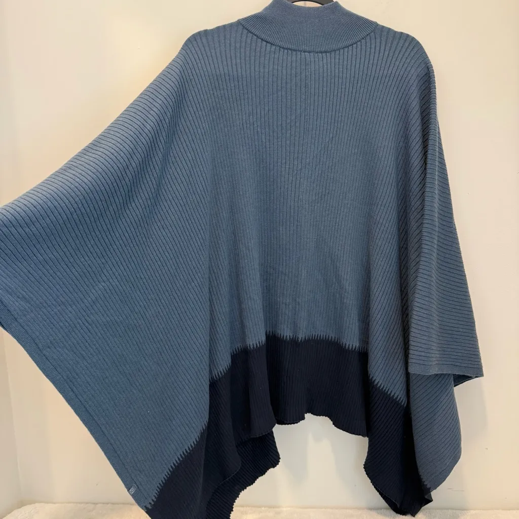 Lululemon NWT  On The Go Poncho Iron Blue / True Navy - Image 10