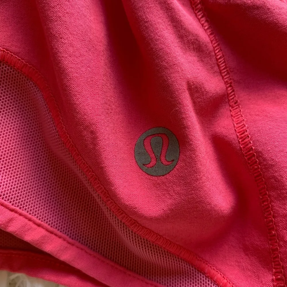 Lululemon Hotty Hot Shorts Lip Gloss Size 4 - Image 13