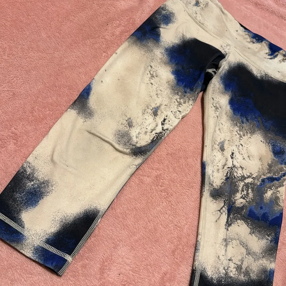 Lululemon blue tye dye - Image 3
