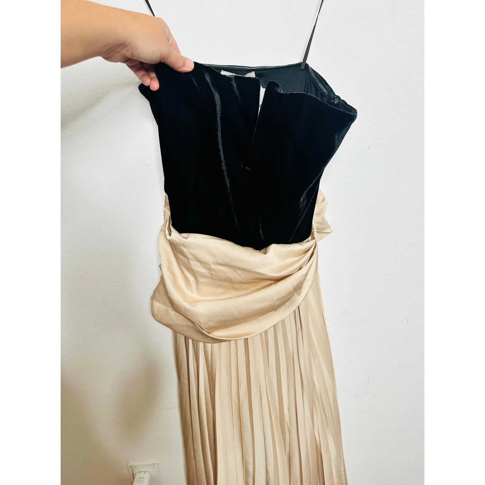 ET OCHS Black Half n Half Velvet Deep V - Image 12