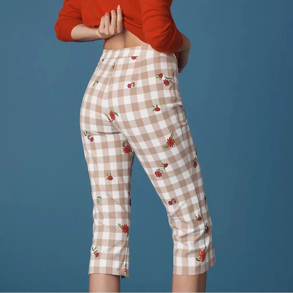 Maeve Gingham Floral Embroidered Capri Pants NWT - size 4 - Image 11