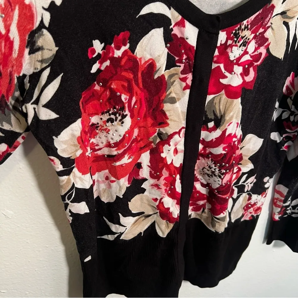 White House Black Market Snap Up Cardigan Black Floral S - Image 6