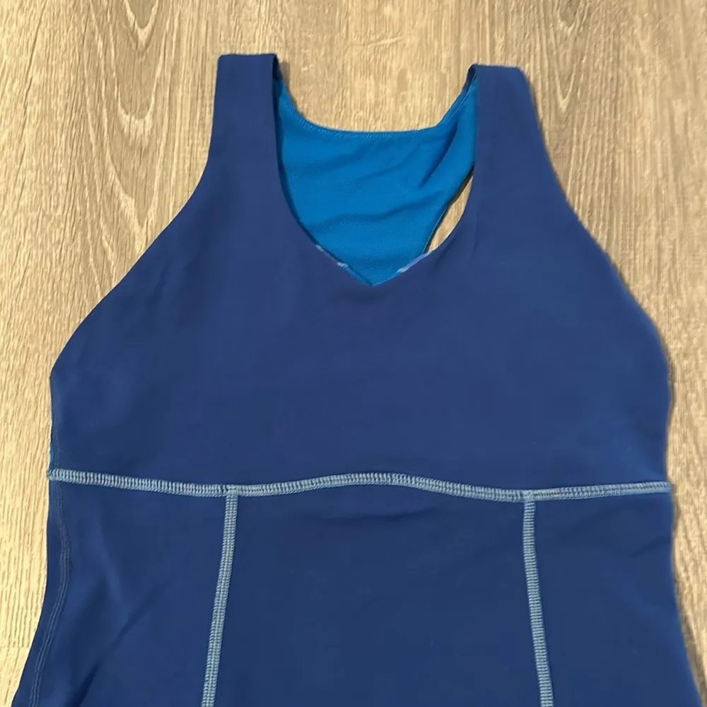 Lululemon Women’s Sz 4 Racer Back Sleeveless Athletic Workout Yoga Blue Tank Top - Image 5