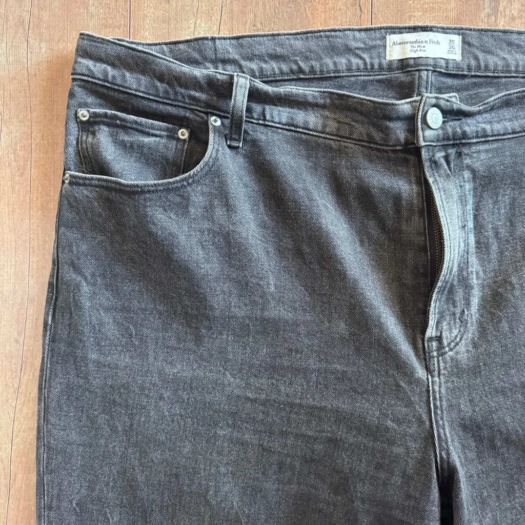 Abercrombie & Fitch High Rise Mom Jean Black Wash Size 35 - Image 5