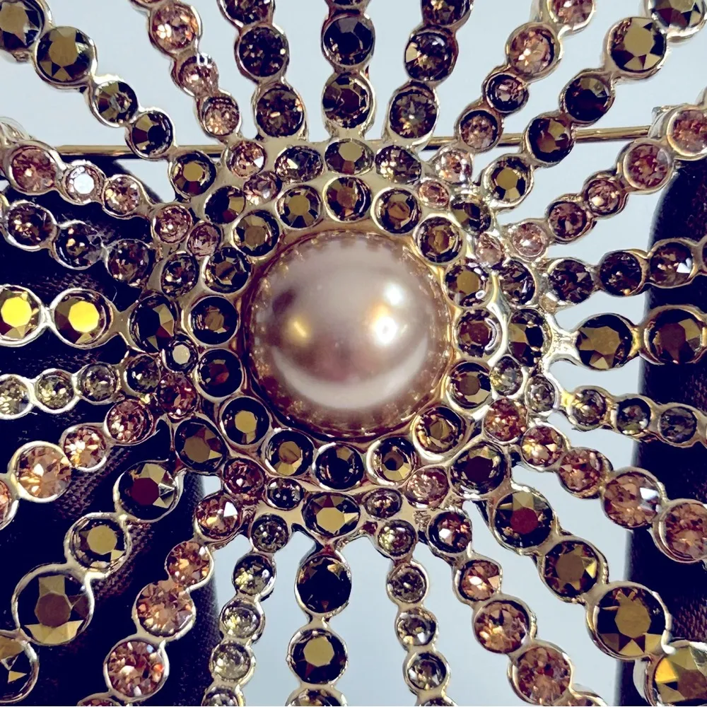 St. John Brooch - Image 3