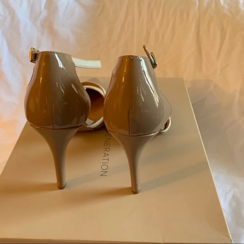 BCBGeneration EUC  patent t-strap pump - Image 3